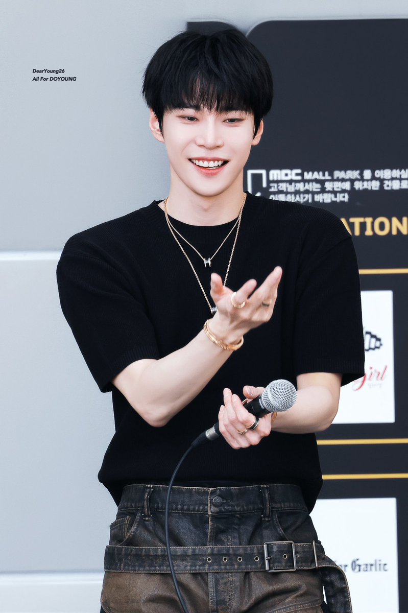 DearYoung26 tweet media