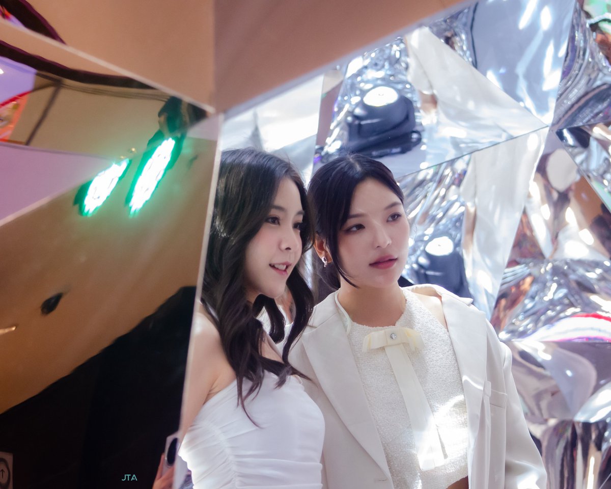 JettanaSugunta's tweet photo. 💙🧡#IsTarwaan #Ornoung https://t.co/NGHBejNcBI