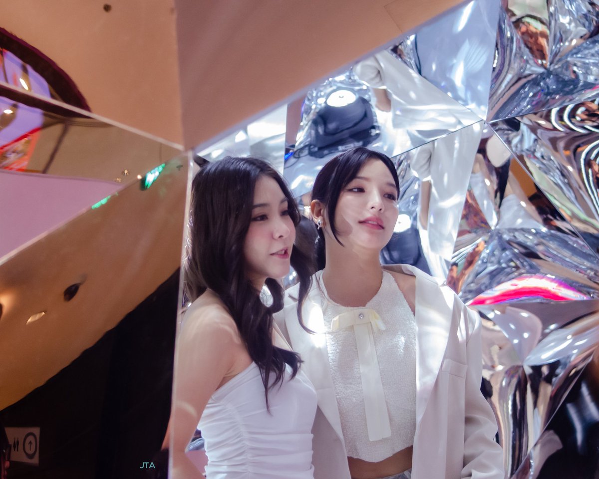 JettanaSugunta's tweet photo. 💙🧡#IsTarwaan #Ornoung https://t.co/NGHBejNcBI