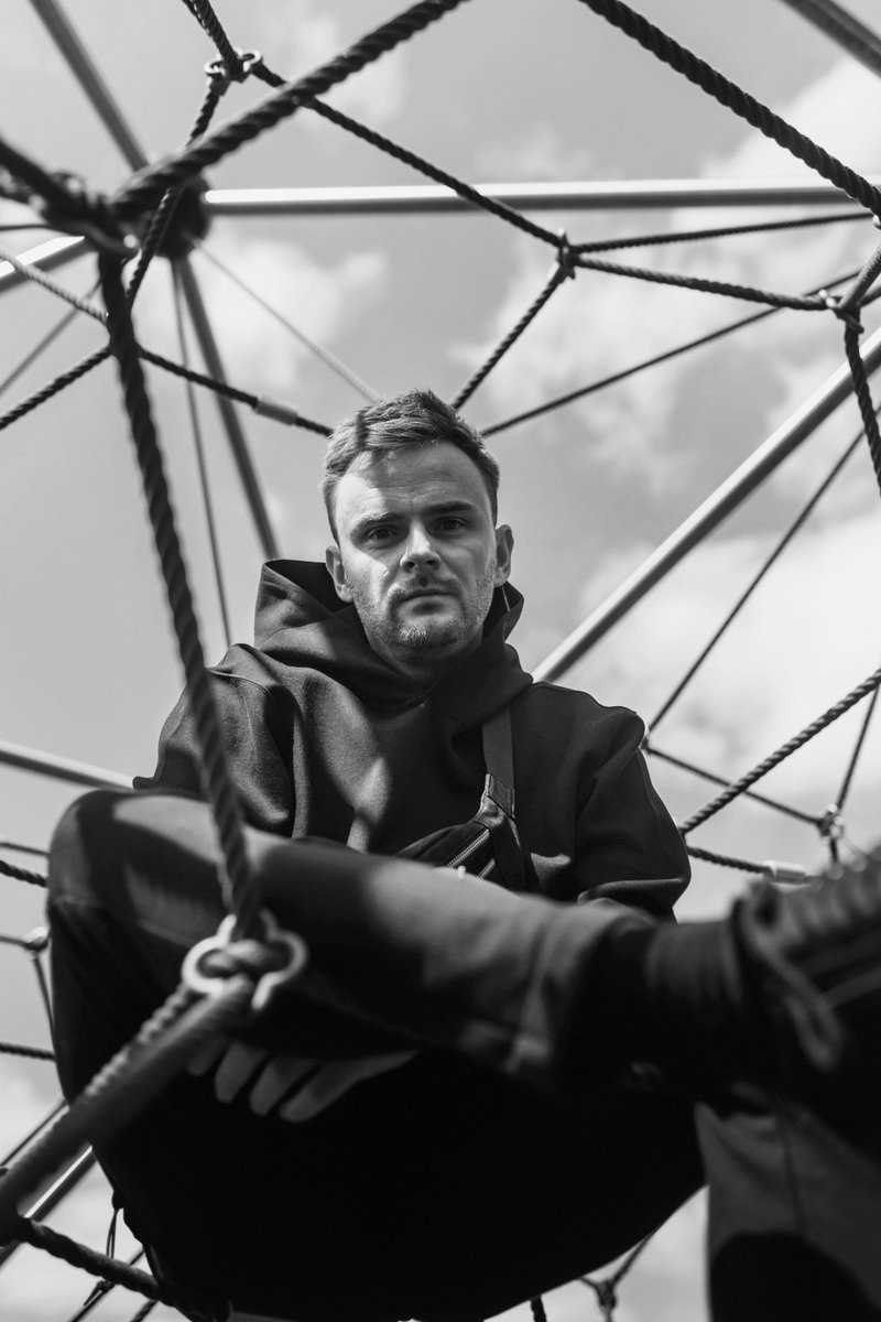 Monthly Episode # 02.25 🔊is taking you on an electronic music journey!

Listen here ⌲ linktr.ee/_MYR_

#monthly #episode #dj #set #mix #session #podcast #mixed #goeran #meyer #myr #genre #afrohouse #deephouse #housemusic #dancemusic #melodic #organic #house #techno