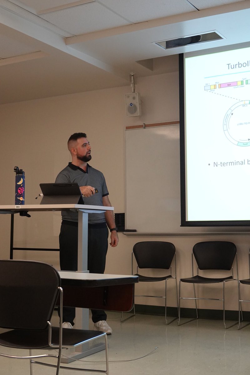 John Saber, a PhD candidate from our lab recently and successfully defended his thesis at the University of Ottawa 🎉

Congratulations on this amazing achievement! He did an amazing job in the lab and in his project. 🧫🔬🧬