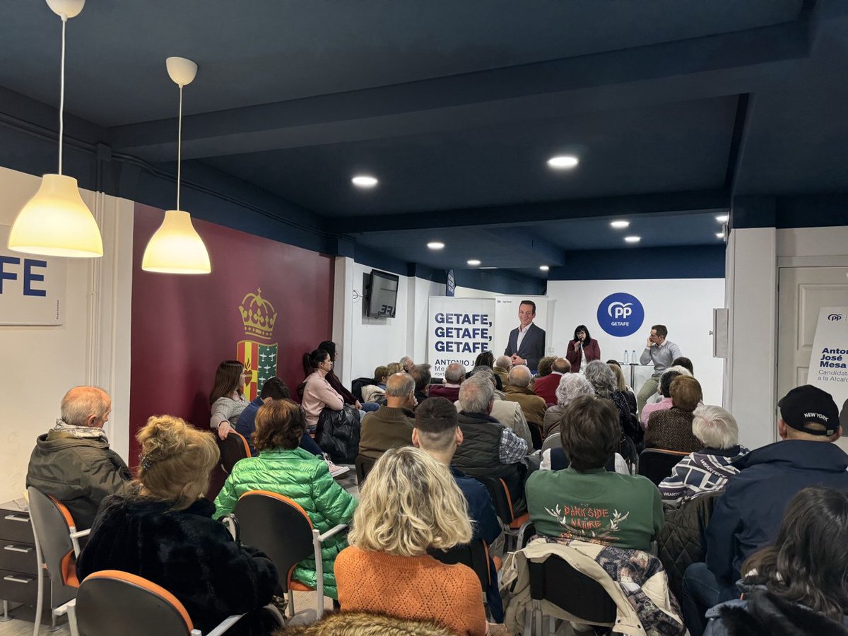 AJMesaGarrido's tweet photo. Un placer contar con la diputada regional y senadora @bravosanchezm en los 'Encuentros populares' de @ppgetafe

Nos habló del trabajo de @PPSenado en la Cámara alta de las Cortes Generales. Una labor más importante que nunca como contrapeso a la deriva del sanchismo. https://t.co/AoA6rNT4cL