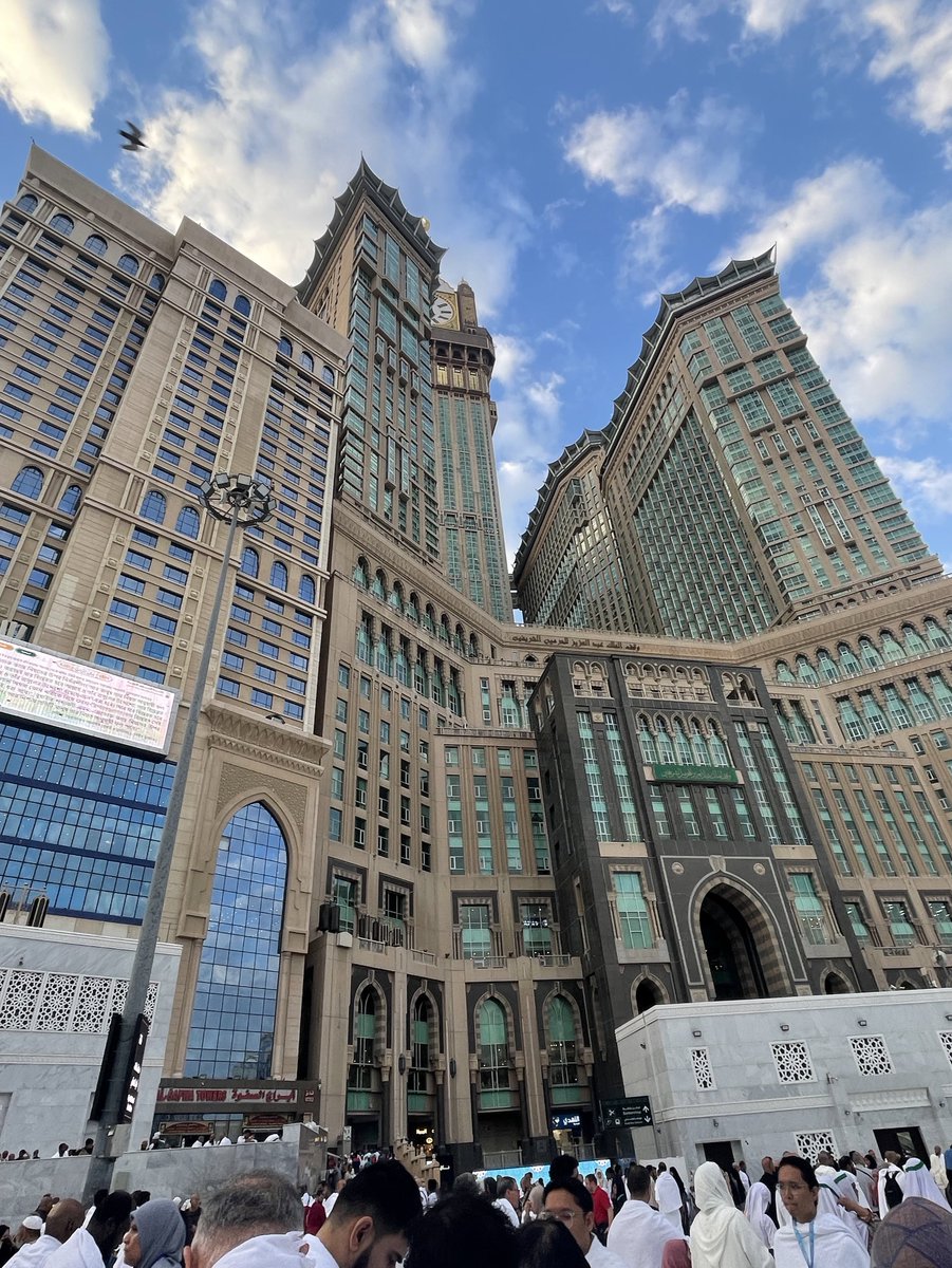 i6il_'s tweet photo. الحمدالله على التمام اللهم أجعلها عمره مقبولة وسعيًا مشكورًا وذنبًا مغفورًا و دعاءً مستجاباً يارب ❤️. https://t.co/eHLkkhilLZ