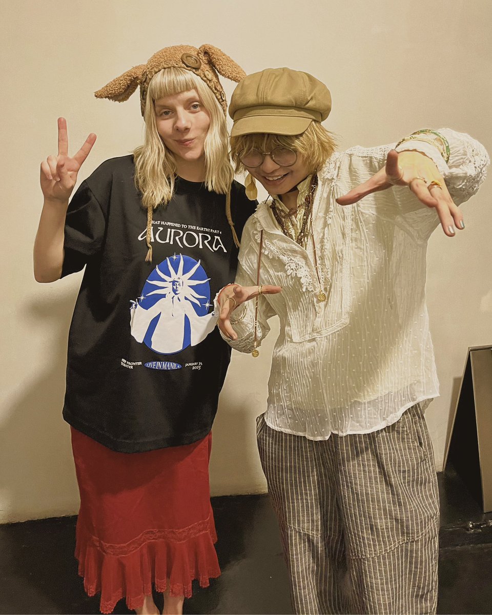 Keath Ósk (@yaelokre) on Twitter photo 