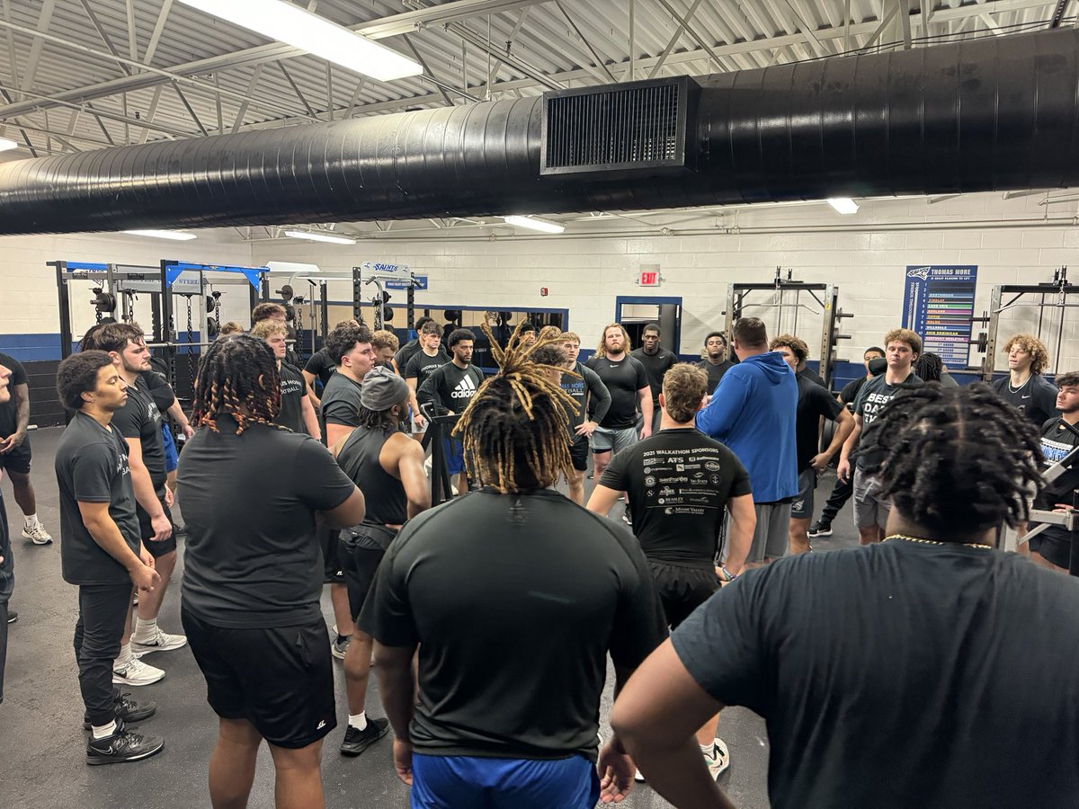 Week 2❕ in the books

✔️✔️🔲🔲🔲🔲🔲🔲

T-minus 218 days..

#EarnIt 

🔵⚪️🔵