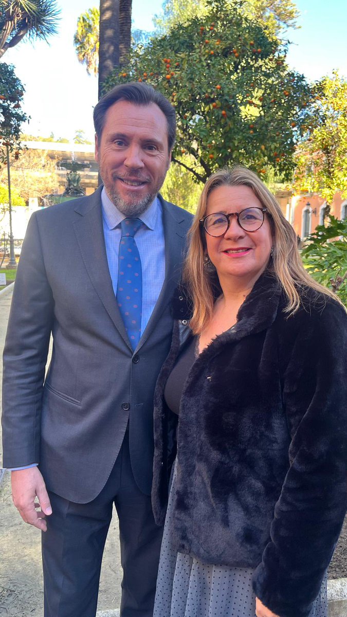 Día importante para Huelva. 

Oscar Puente ha anunciado que en marzo se licitará los 5 proyectos de la línea de alta velocidad Sevilla-Huelva. Una infraestructura con una inversión de 1600M€ y que dejará a las dos provincias más cerca que nunca, a 25 minutos de distancia