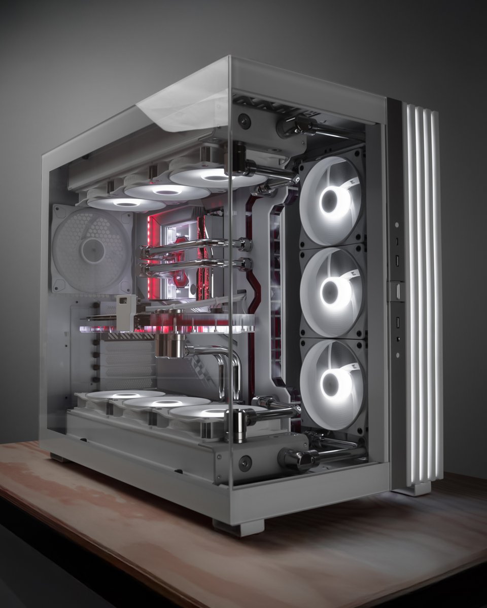 bequietofficial's tweet photo. This clean "Snowflake" build by Heat utilizing our Light Base 900, is simply breathtaking.
One case – so many possibilities! Would you go for this one?
#LightBase900 #LightWings #PCBuild #GamingRig #GamingPC https://t.co/rbRFR67ePN