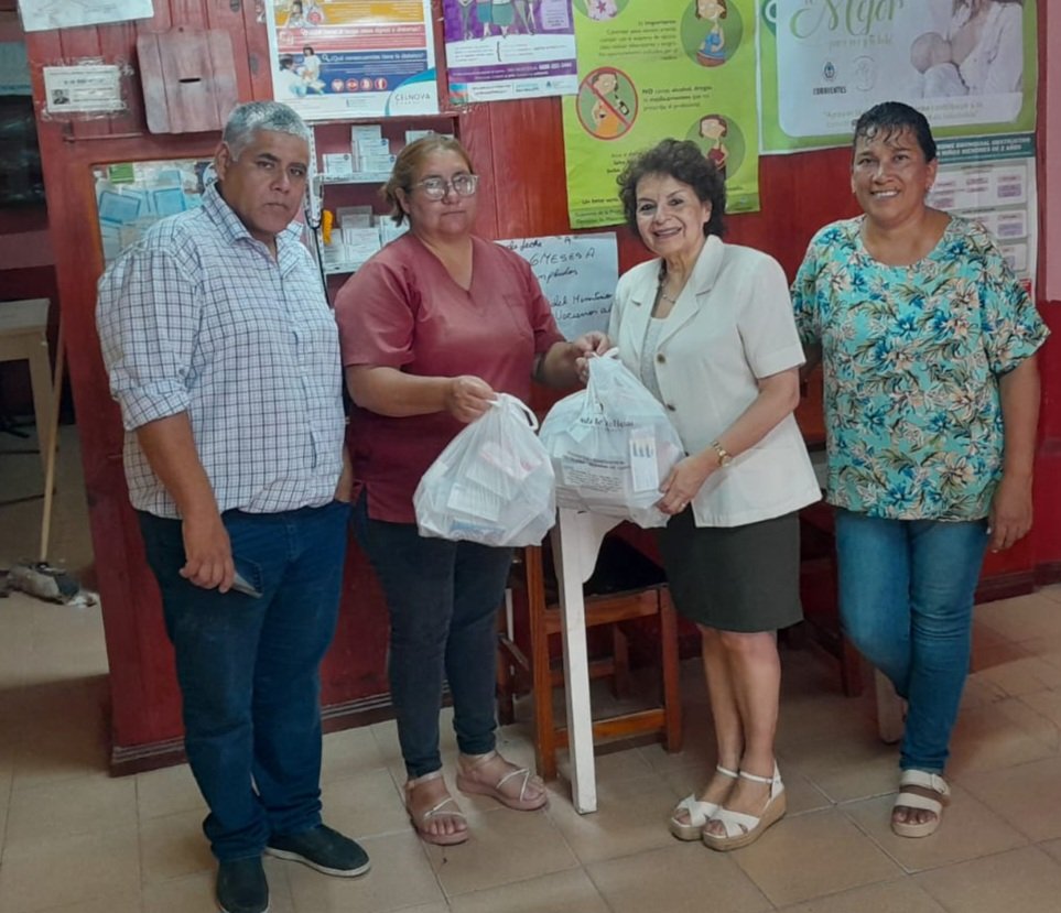 gcastanedaok's tweet photo. 💊 Continuamos entregando medicamentos a los centros de salud periféricos, garantizando tratamientos esenciales en un contexto de recortes que afectan el acceso a la atención médica.

¡Seguimos trabajando por nuestra comunidad!

#PrimeroMonteCaseros #PrimeroCorrientes https://t.co/RaEBmRZQQV