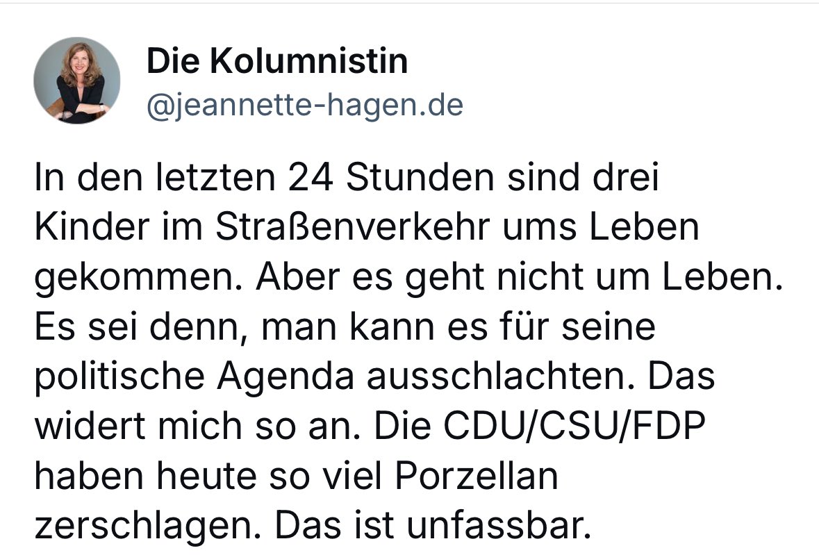 politicalbeauty's tweet photo. @sternde Ey, lasst den Scheiss! Ihr habt eine Pflicht zur Aufklärung des größeren Bildes: https://t.co/30B0WaM2Gz