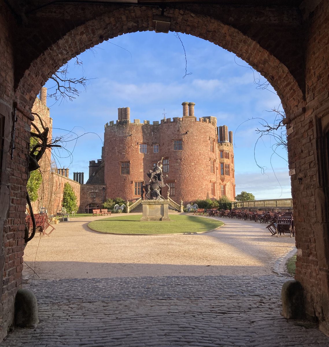 BIRDS WERE THE PAID ACTORS; chanting the melody and enhancing the graceful atmosphere during the rehearsal session. 

The whole setting was astounding. Am I the flaunter or the rightful heir to the throne?