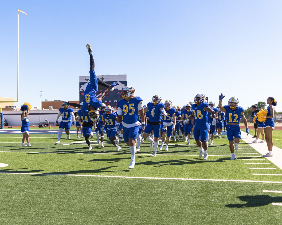 Devonte Mckenzie (@devontemck_19) on Twitter photo After a conversation with <a href="/WBU_Bradford/">Coach Bradford</a> Iβm blessed to receive and offer from Wayland Baptist University!! After a conversation with <a href="/WBU_Bradford/">Coach Bradford</a> Iβm blessed to receive and offer from Wayland Baptist University!!