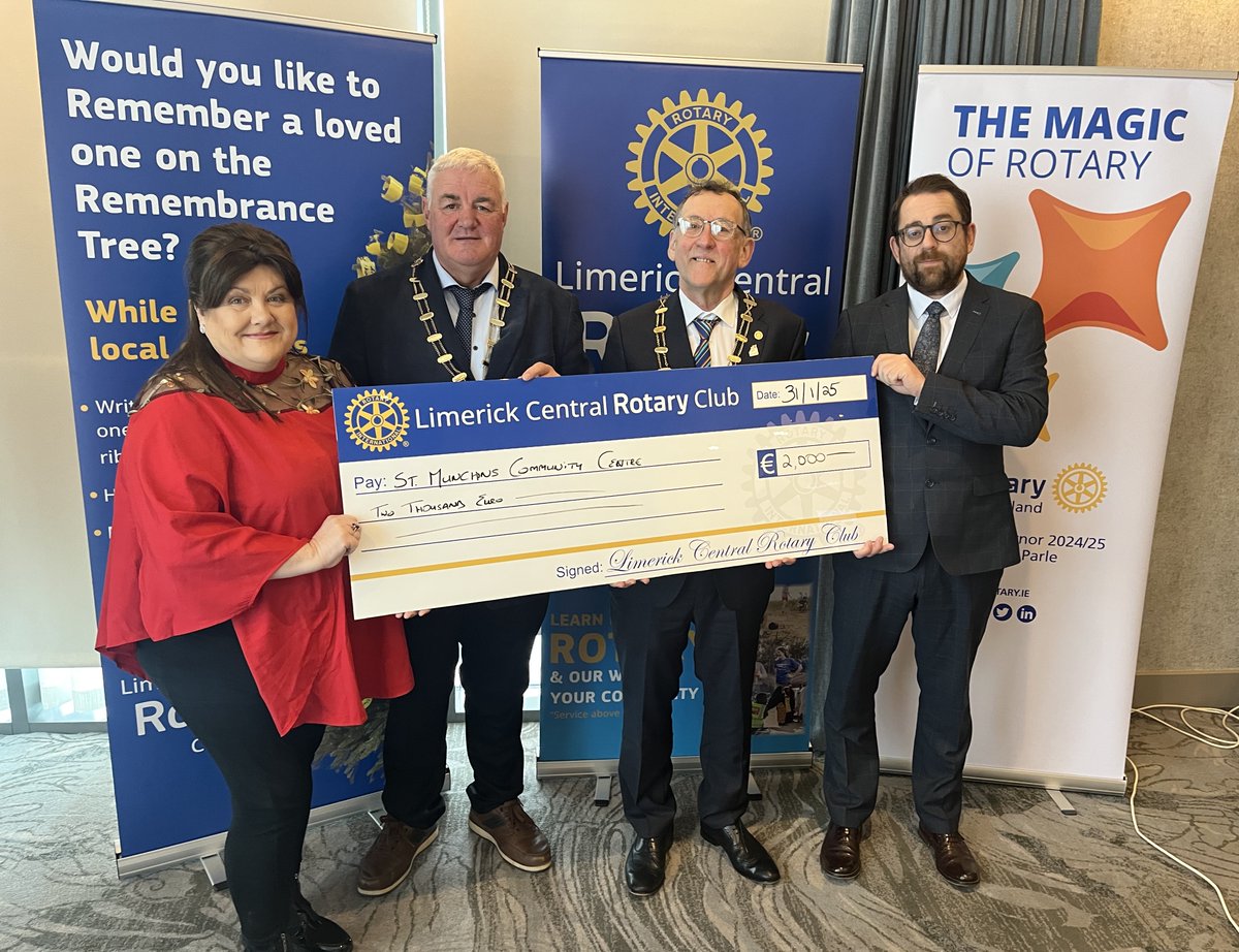 LimerickRotary's tweet image. Our Remembrance Tree raised €8,000 for four vital charities @DSLimerick @DorasIRL @StMunchinsCC @LimerickMHA, and we were delighted to present these groups with their cheques in @LimerickStrand  today. Huge thanks to everyone who donated and to our project partner @Crescent_SC