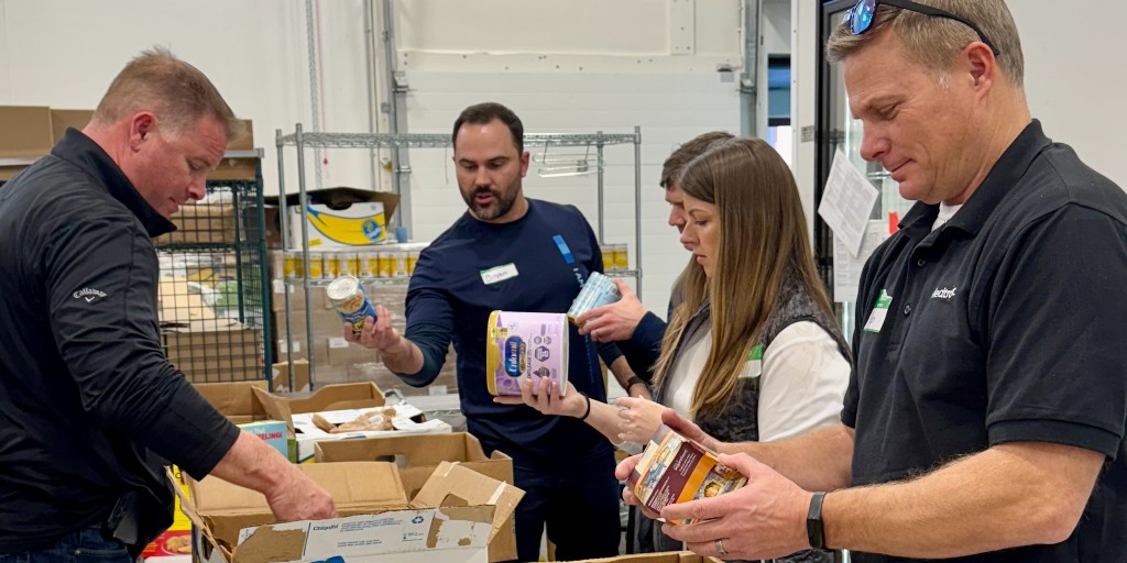Nearly 40 employees from <a href="/Medtronic/">Medtronic</a> teamed up for a group volunteer event at the Yawkey and Lynn Food Pantries this week, where they sorted through boxes, organized shelves, and stocked hundreds of bags for clients in need.

#CatholicCharities #Boston #Nonprofit
