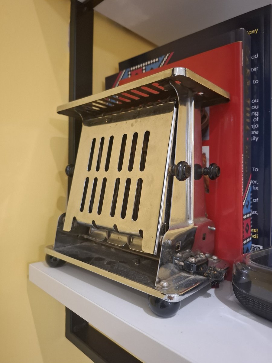 Random photo of a toaster
