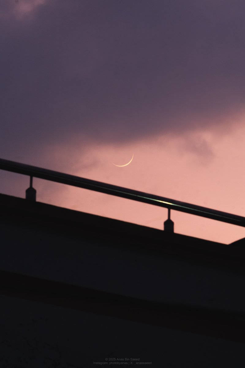 _anassaeed's tweet photo. The Moon of Sha'ban https://t.co/c4oLlyVnLb
