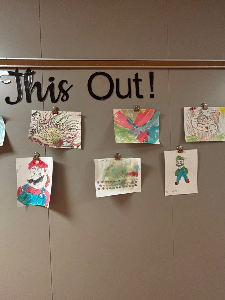 Channeling our inner Michelangelo today by painting while having to look up the entire time. We all agree we have much more respect for the artist now. 🎨🧑‍🎨🦈#itsworthit #ParkSharks