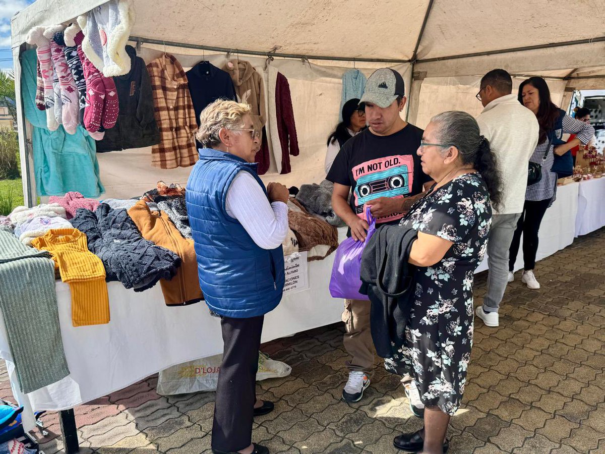 zonaeloyalfaro's tweet photo. 👌#QuitoProductivo | Emprendedores de la zona Eloy Alfaro te esperan con una variedad de artículos y productos. 

🗓️Todos los miércoles y viernes 
📍Administración Zonal Eloy Alfaro 
⏰08h00 a 15h30

#QuitoRenace https://t.co/vCVox3Ugq8