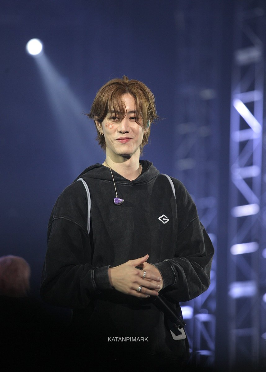 Katanpimark's tweet photo. วันนี้พูดคำว่ามาร์คหล่อมากหนึ่งร้อยล้านรอบ

#GOT7_NESTFEST_Day1
#MarkTuan #GOT7 #갓세븐
#GOT7_NESTFEST #NESTFEST https://t.co/A99ozZV9NU