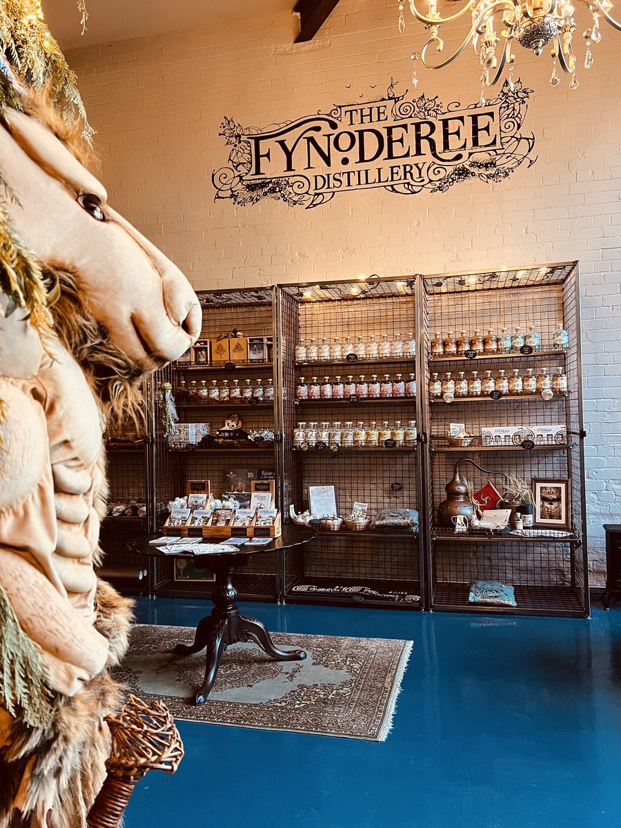 UPDATE: Just in time for the end of January, we have finished our Fynoderee Distillery shop and bar refresh and very happy with the outcome - why not call in and check it out this weekend to celebrate the end of dry January!! 🍸 🍹