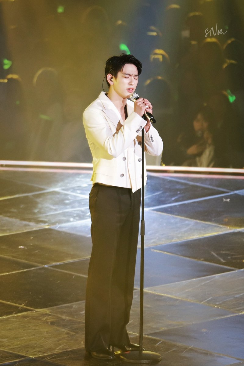 250131 #GOT7_NESTFEST_Day1
왕자님 🫅빛이나✨

#GOT7_NESTFEST 
#갓세븐 #GOT7  
#박진영 #진영 #JINYOUNG  
<a href="/JINYOUNG/">박진영</a>