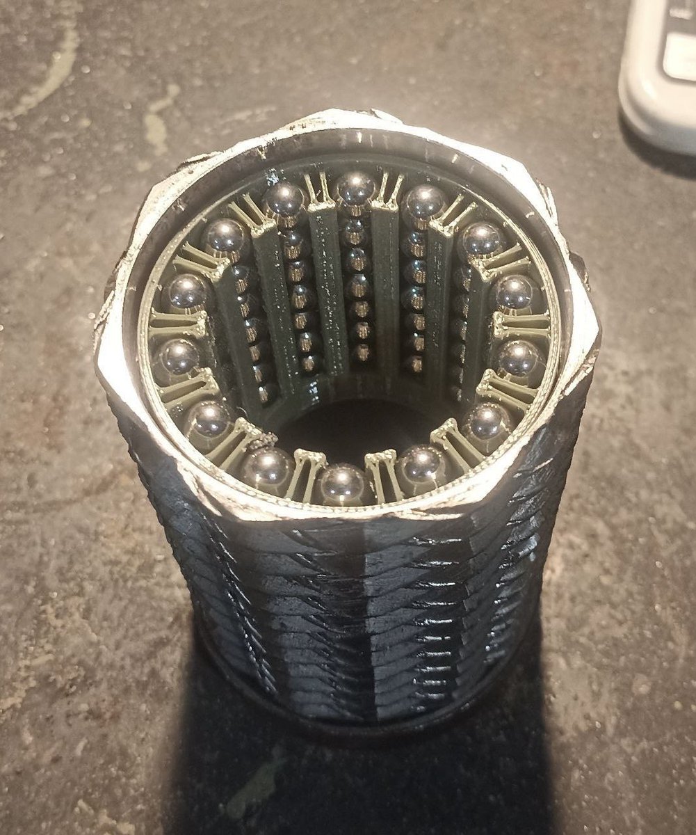 Roy🇨🇦 tweet media