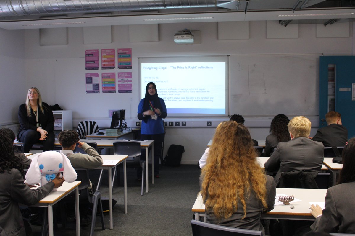 RGTrustSchool's tweet photo. A very special thanks to the ambassadors @QMUL for delivering a variety of workshops to many of our cohorts around higher education, options, student life and finance. #Muchappreciation #Partnerships #HigherEducation #University https://t.co/hHqjFui5Hf