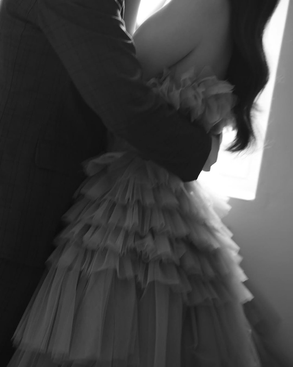 revistakoreain's tweet photo. #RyuSera (ex-#9MUSES) anuncia que irá se casar com seu noivo não-celebridade. 💐
A artista também agradeceu o todo apoio recebido pelos fãs e disse que tem outras coisas planejadas para este ano além de seu casamento.
cr: Soompi https://t.co/GZelorykuQ