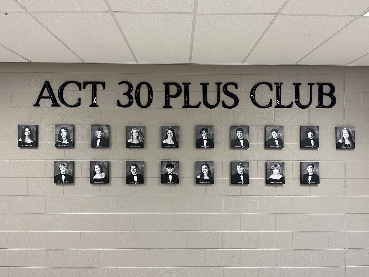 Siegel High Schools ACT 30 Plus Club Students.