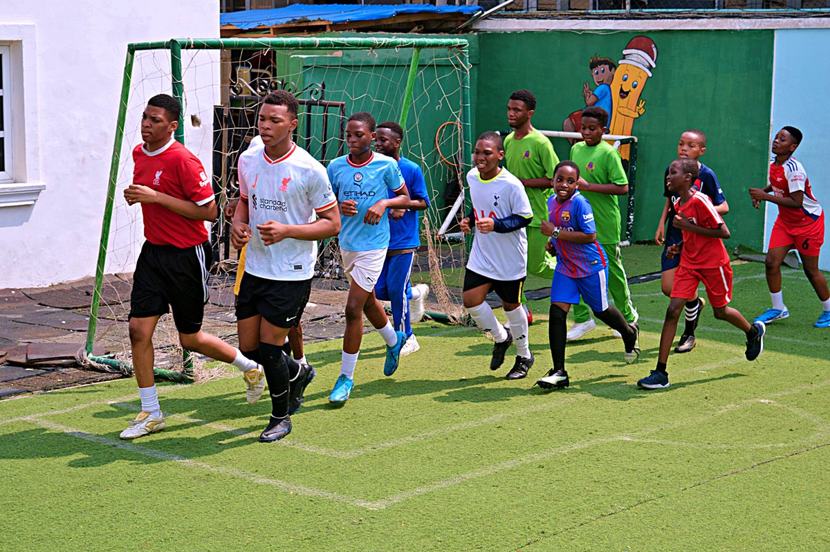 RussellSchools's tweet photo. Fridays are not complete without a Fun and thrilling Sports time at Russell International school ! 

join us this spring 2025 term for explosive learning and fun!

Send a DM or click the link in our Bio to join us!
#russellinternationalschool #TGIF #RUSSELL #Sports #Lagosschools https://t.co/dvbd4DG79z