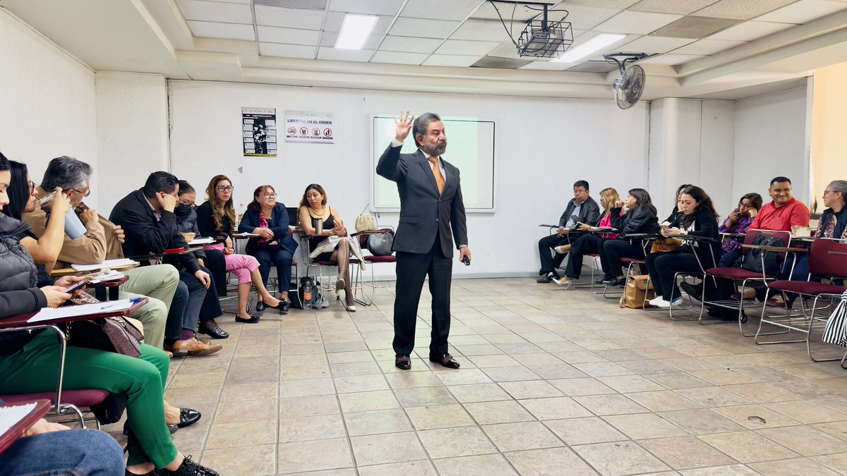 📢 Iniciamos el curso Visión humanista en la aplicación de los MASC en materia penal, abordando el modelo mexicano del derecho colaborativo. Un espacio de formación para fortalecer la labor de los facilitadores en las Unidades de Mediación. #JusticiaAlternativa #Mediación