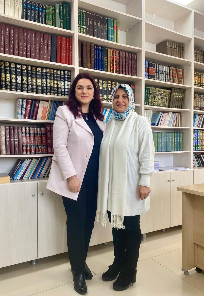 Bugün KADEM Vakfı Sakarya Temsilciliği olarak Sakarya Üniversitesi İlahiyat Fakültesi Öğretim Üyesi ve AK Parti MKYK Üyesi Sn. Prof.Dr. Hülya Terzioğlu'nu ziyaret ettik.