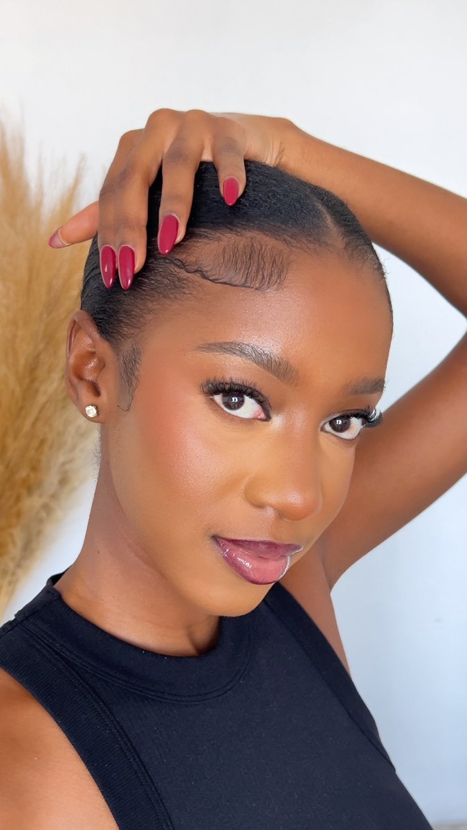 murangii_m's tweet photo. Knowing how to do your makeup >> https://t.co/lBRoKBBMR2