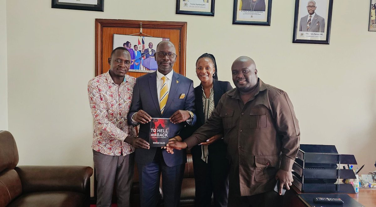 T0HellnBack's tweet photo. To Hell and Back a Uganda story and a must-read for everyone who is interested in understanding conflict and African story. https://t.co/GSOl8r5cR2