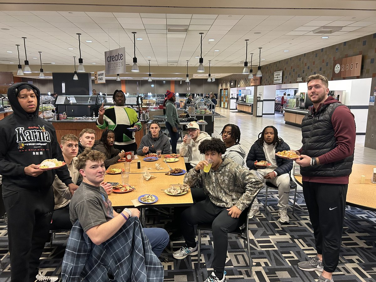 Jaiden Huntington (@jaidenhuntingt2) on Twitter photo The Weis Guys eating dinner at upper Bentley this week🔒🦅<a href="/CoachCiesielski/">Peter Ciesielski</a> <a href="/CoachJBattaglia/">Coach Joe Battaglia</a> The Weis Guys eating dinner at upper Bentley this week🔒🦅<a href="/CoachCiesielski/">Peter Ciesielski</a> <a href="/CoachJBattaglia/">Coach Joe Battaglia</a>