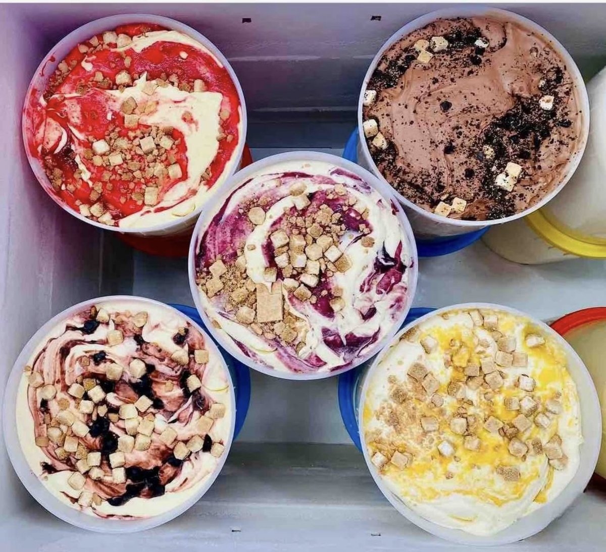 RalphsFamous's tweet photo. Did someone say cheesecake!? π
@ralphsices_li
.
.
.
#ralphsfamous #ralphsfamousitalianices #ralphsforlife #ralphs #ralphsices #ralphssherbet #ralphsseason #cheesecake https://t.co/vEvpsarrev