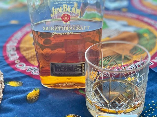 Whisky of the Week: Jim Beam Signature Craft 12 year old Bourbon. Vanilla, ripe tropical fruits, figs, and creamy hazelnuts.  Oily oak with maple syrup sweetness and cinnamon. Light pepper. RATING: EXCELLENT #WhiskyoftheWeek #JimBeam #Bourbon #whiskey