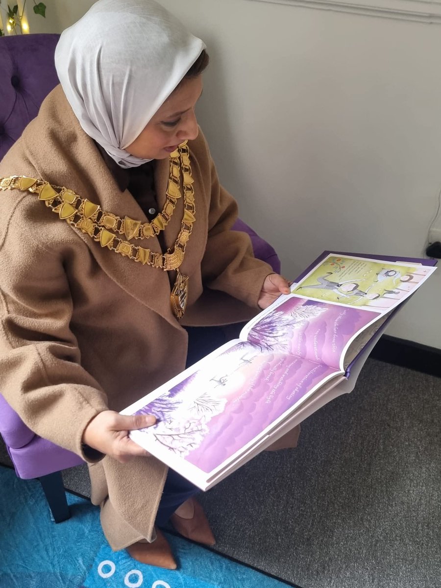 SpecialSchoolHT's tweet photo. A very special guest this morning from the Mayor of Solihull @shahinuashraf. A chance to show our school &amp; discuss SEND; clearly a passion of @shahinuashraf who shared our drive &amp; passion for changing the SEND system, offering lots of support as we bring innovative change to SEND https://t.co/CnvWU2euX1
