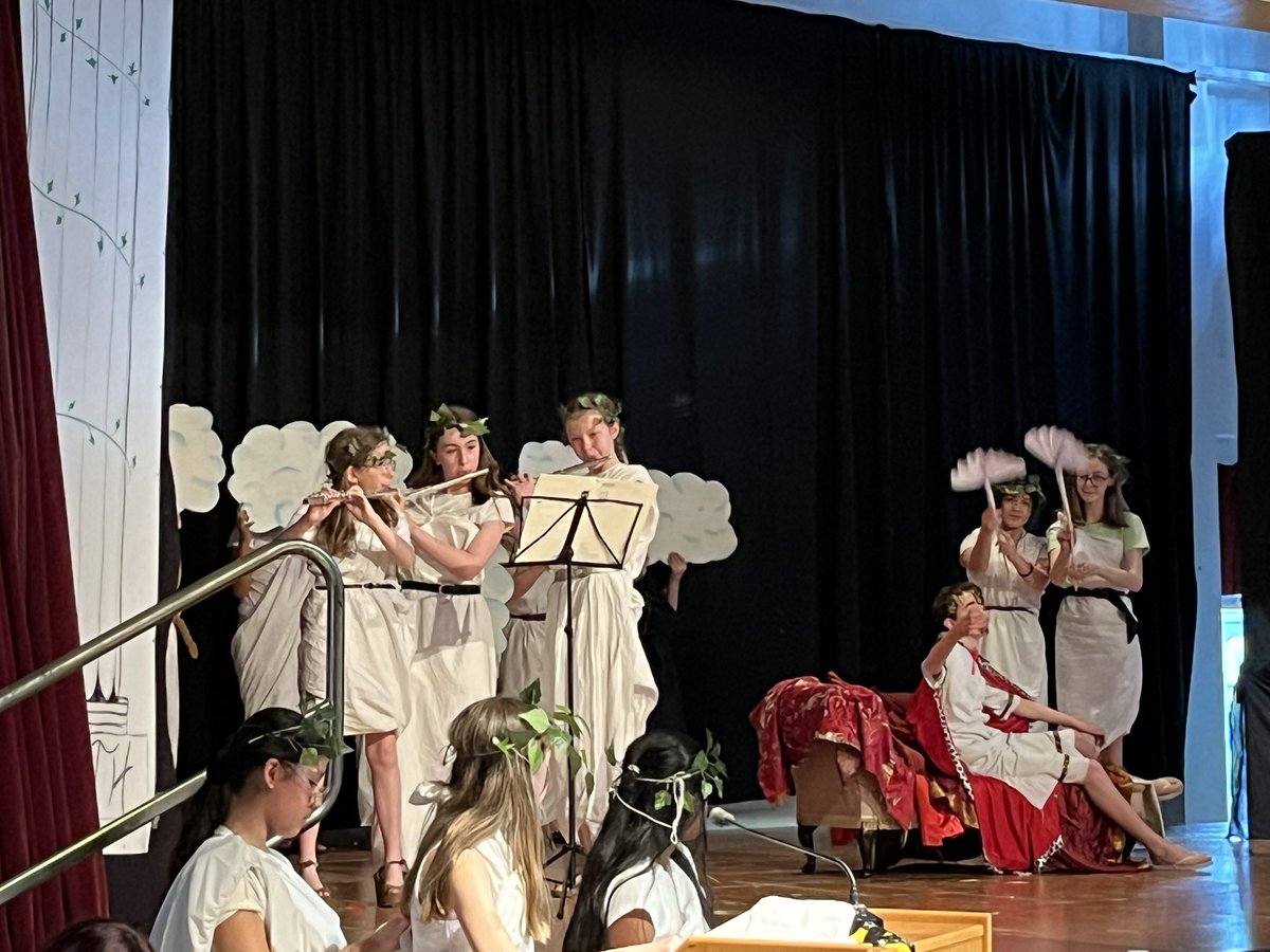 EngAquinas's tweet photo. Our years 9 were amazing in their Shakespeare Festival today!Their enthusiasm and commitment was outstanding! Our judge, actor and writer, Neil Kerry, commended them on their performances! https://t.co/sQi0ODINa2