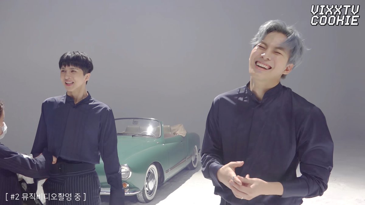 VIXX tv hourly tweet media