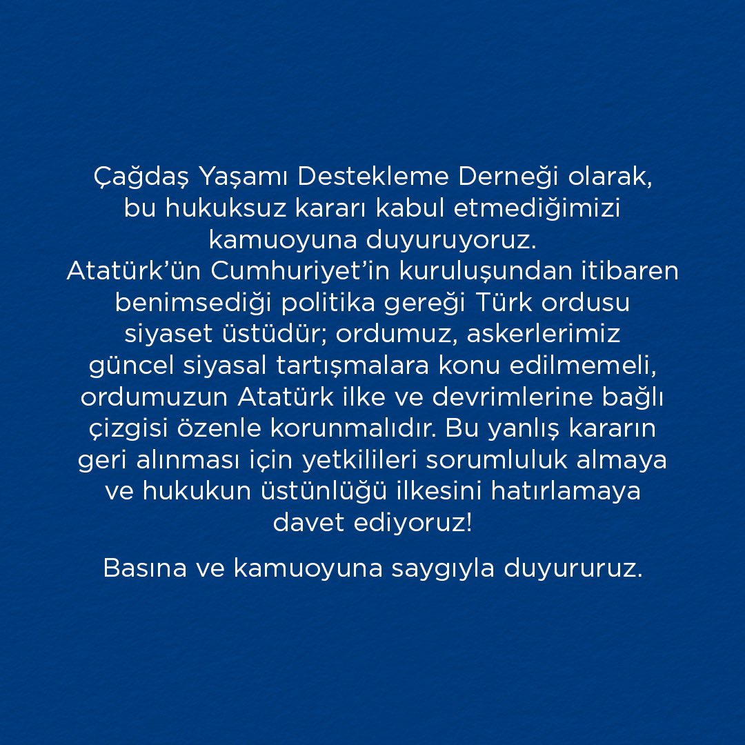 ATATÜRK’ÜN ASKERİ OLMAK ONURDUR!

30 Ağustos Kara Harp Okulu mezuniyet töreninde "Mustafa Kemal'in askerleriyiz" diyen beş teğmenimizin, haklarında başlatılan soruşturma sonucunda Türk Silahlı Kuvvetleri'nden (TSK) ihraç edildiklerini üzülerek öğrenmiş bulunuyoruz. Bu karar,