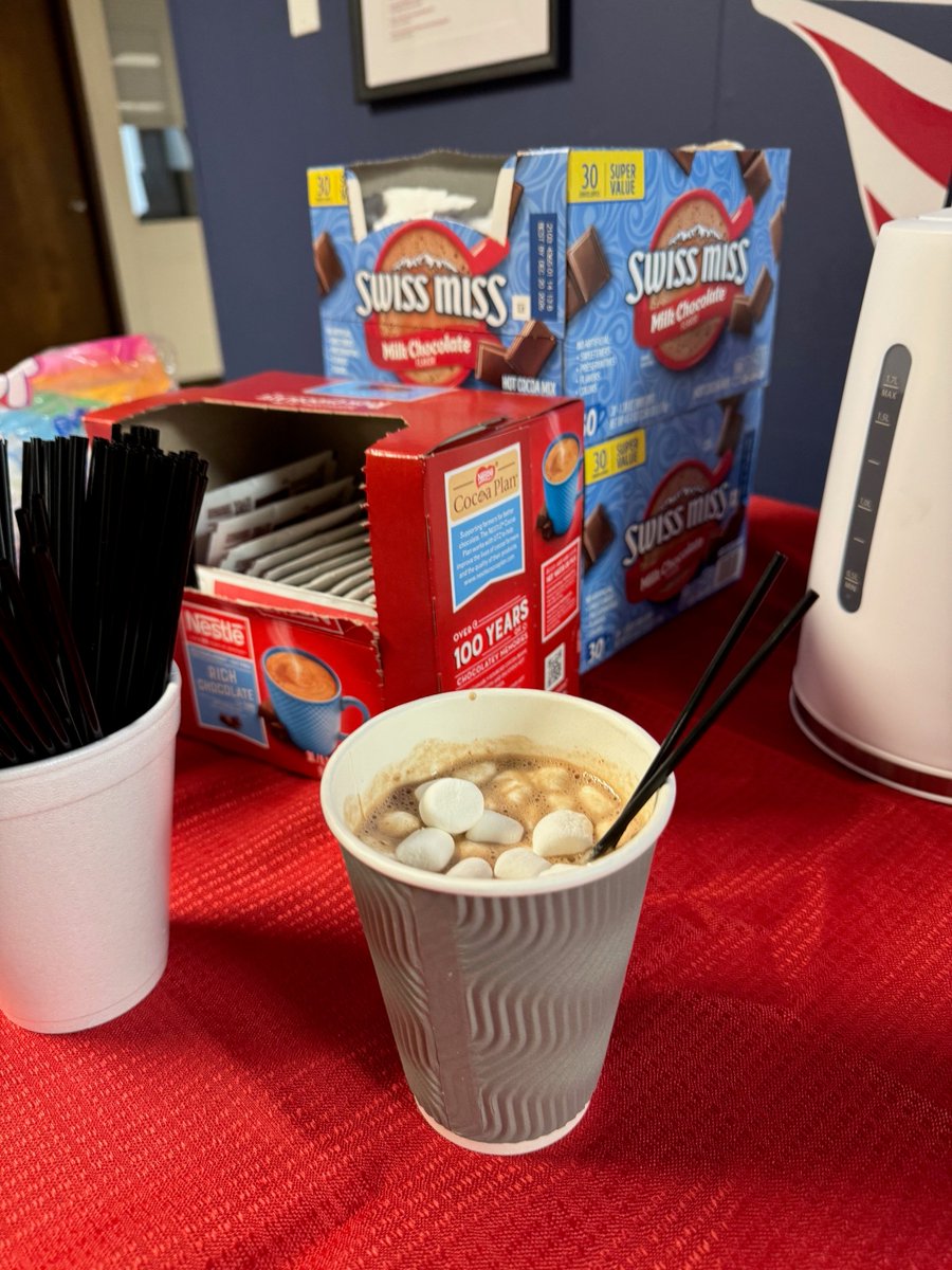SweetExpressLLC's tweet image. Happy National Hot Chocolate Day! 

If you are around the Breton location today, please stop in for a free cup of hot chocolate located in the accounting hallway. 

#hotchocolateday #winter