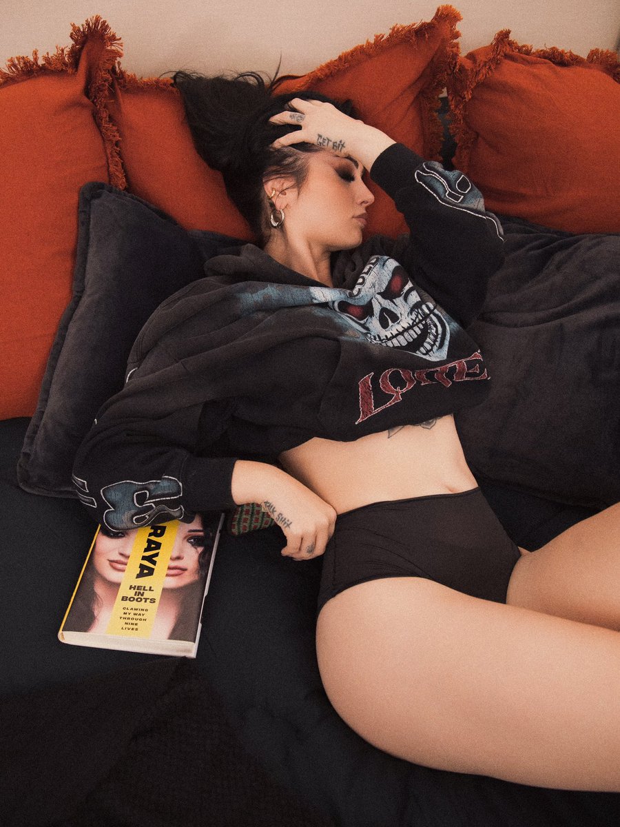 Saraya's tweet photo. Oh the book? Yeah it’s mine. https://t.co/Qvp1lCC6ct
