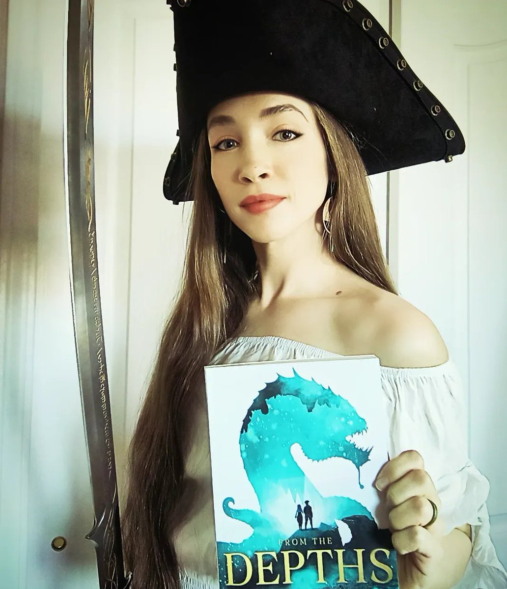 FROM THE DEPTHS is a <a href="/the_sfincs/">The Speculative Fiction Indie Novella Championship</a> finalist!!

Thanks to the judges for giving my broken family drama disguised as an epic fantasy quest a chance.

Congratulations to the other finalists, and commiserations to the fallen 🍻.