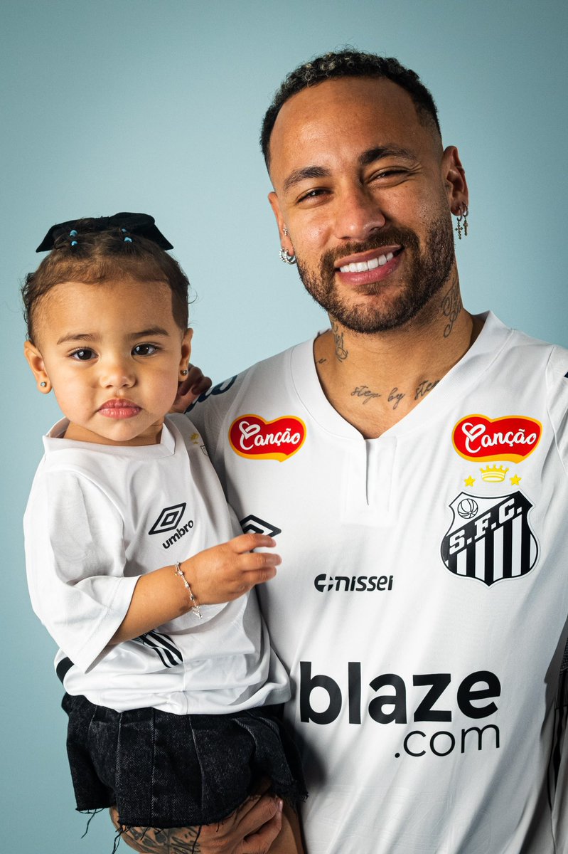 njdmarlon's tweet photo. Quero morar nessas fotos do Neymar com a Mavie. ❤️ https://t.co/Mi1K5B6YQC