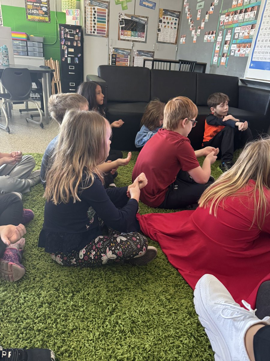 MrsO2ndGrade's tweet image. ISU Water Rocks delivered an engaging live presentation on the water cycle and watershed, enhancing our knowledge with new vocabulary and memorable songs. 💦🌦️ #osagegreendevils #livelearning