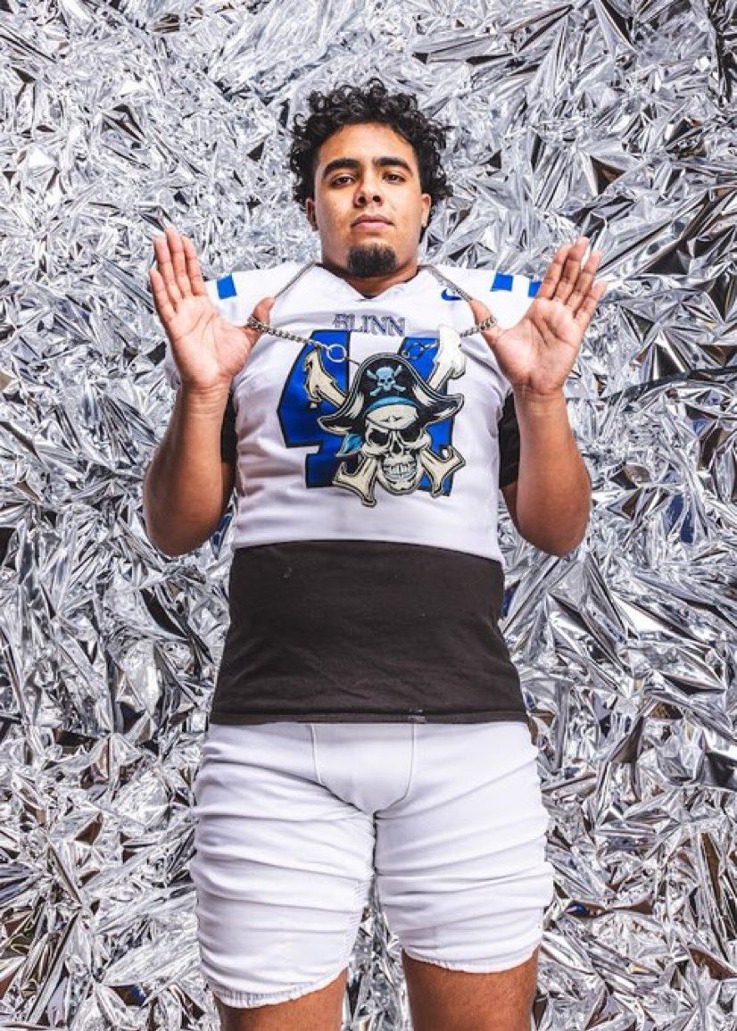 I’m beyond blessed to announce i am committed to play football at Blinn College #AGTG i wanna thank all the coaches that have helped me along the way, and of course Buc Nation for this opportunity. With that being said let’s Work!!! <a href="/DrewColemanSr30/">Coach Drew Coleman Sr</a>