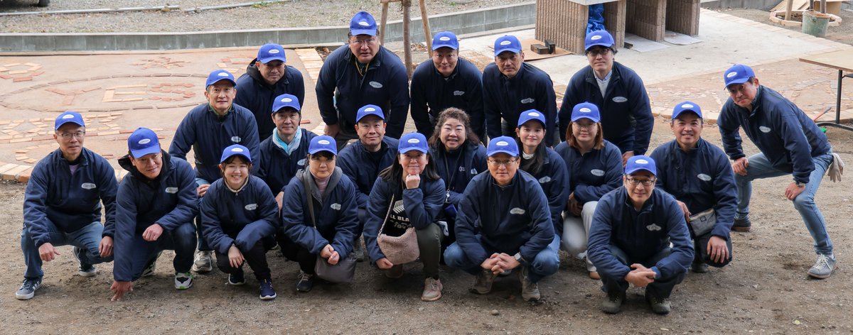 carrier's tweet photo. Carrier Japan and Habitat for Humanity Japan teamed up again, this time to build a playground for a children's home! Read more: https://t.co/6jQZeyzXfL #BuildingPossible https://t.co/nXaH8wmISo