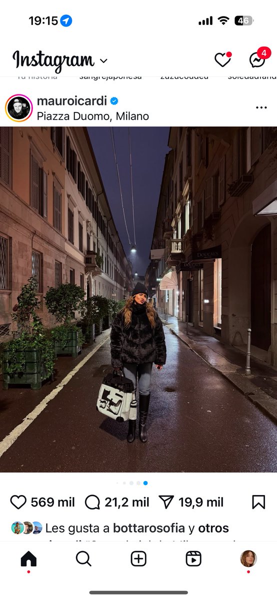 frejadani's tweet photo. Su primer Hermès y es horripilante. Dale Mauro, comprale una Birkin mas linda que hdp, pobre piba. https://t.co/hiySpmYDMN