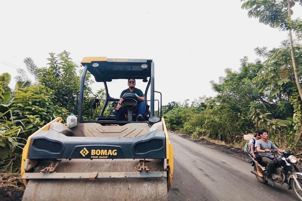 AnthonyNavarro_'s tweet photo. Piloteando Drone 📸🚜 https://t.co/o5U4DSH1MP