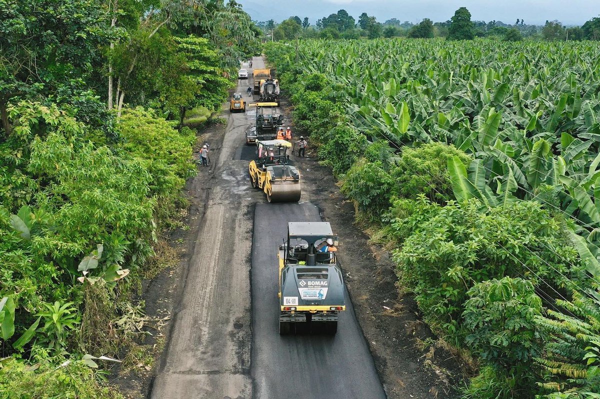 AnthonyNavarro_'s tweet photo. Piloteando Drone 📸🚜 https://t.co/o5U4DSH1MP